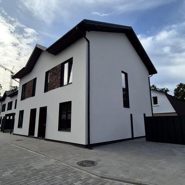 Щаслива вул., 18