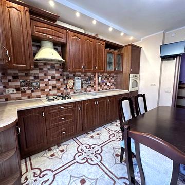 Потічна вул., 1д