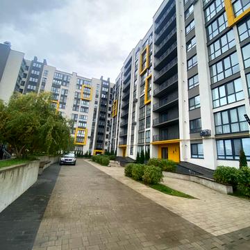 Героїв Крут вул. (Комунарів), 4/1б