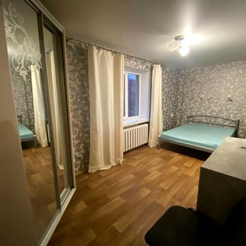 Героїв Крут вул. (Фурманова), 3