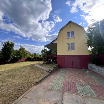 Зарічанська, 17