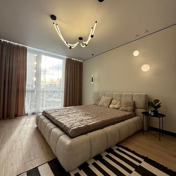 Володимира Навроцького вул., 35