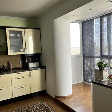 Глибока вул., 16