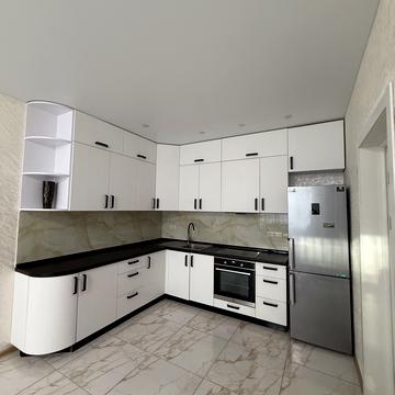 Перлинна вул., 9