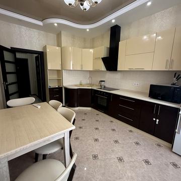 Перлинна вул., 1а