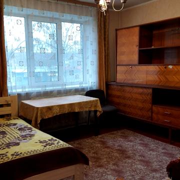 Брацлавська вул. (Островського), 1