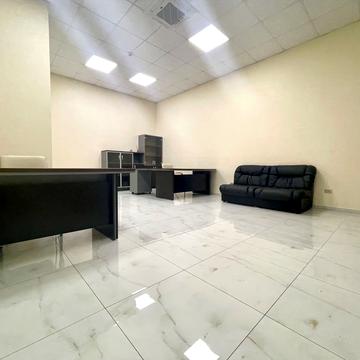 Трамвайна, 3