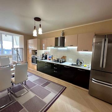 Панаса Мирного вул., 37/3