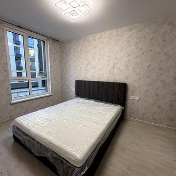 Героїв Майдану вул., (Будинок 6)