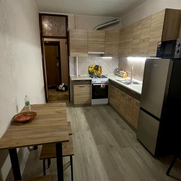 Володимира Великого вул. (Артема), 47а