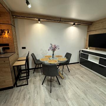 Луговська вул., 248