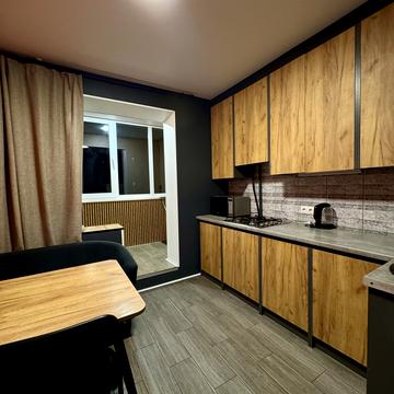 Незалежності вул., 18