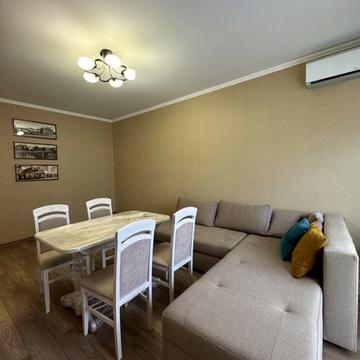 Василя Гаджеги вул., (Будинок 5)