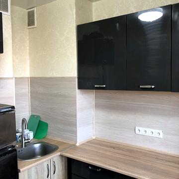 Академіка Корольова вул., 76/2