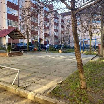 Алмазова вул. (Михайла Кутузова), 4