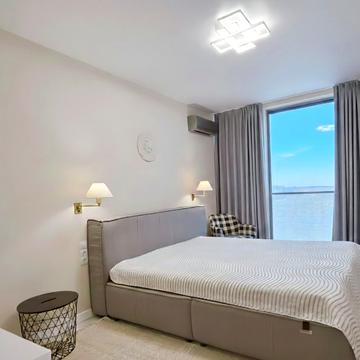 Причальна вул., 14