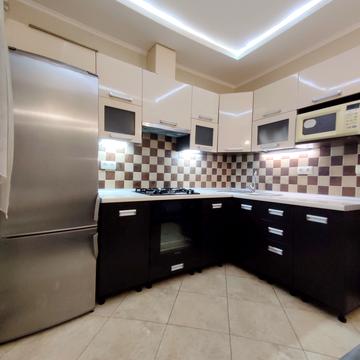 Михайла Лушпи просп., 23