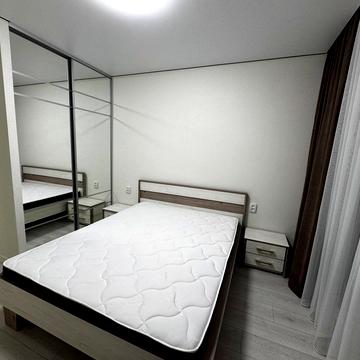 Академіка Янгеля вул. (Фрунзе), 54