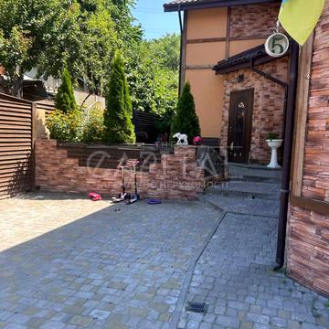 Енергетиків вул., 5/1