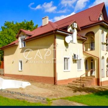 Монтажників вул., 101/2