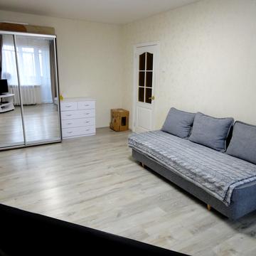 Балківська вул., 42