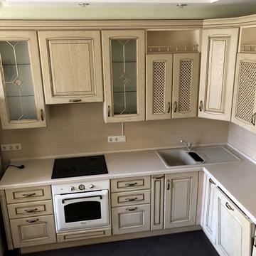 Олександра Мишуги вул., 2