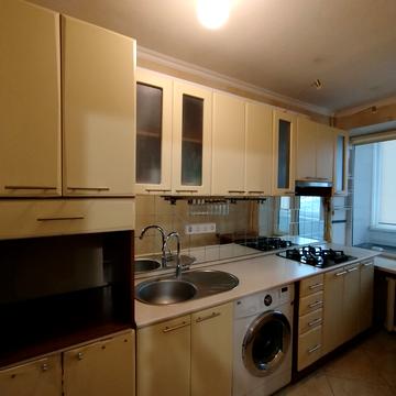 Лісовий просп., 19