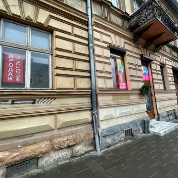 Зелена вул., 32