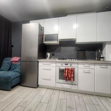 Героїв Харкова просп. (Московський), 144к