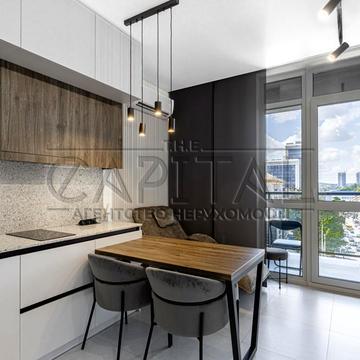 Предславинська вул., 42-А