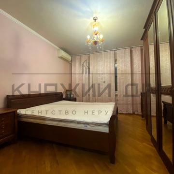 Вацлава Гавела бульв. (Івана Лепсе), 40-Б