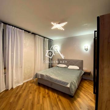 Комерційна вул. (Янова), 8