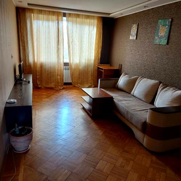 Івана та Юрія Лип вул. (Гайдара), 72