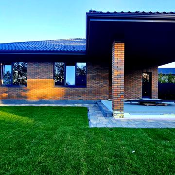 Жовтнева вул., 11