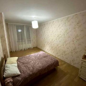 Рональда Рейгана вул., (Будинок 1)