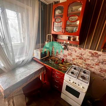 Василя Симоненка вул., 30