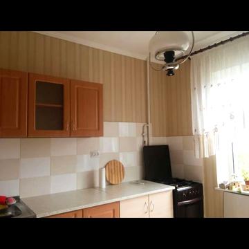 Каштанова вул., 13