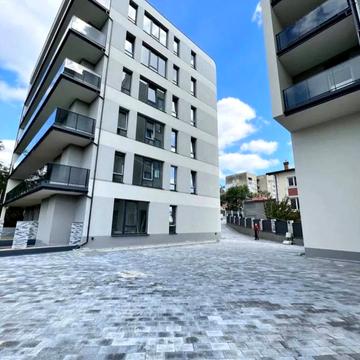 Любомира Романківа вул. (Червона), 19