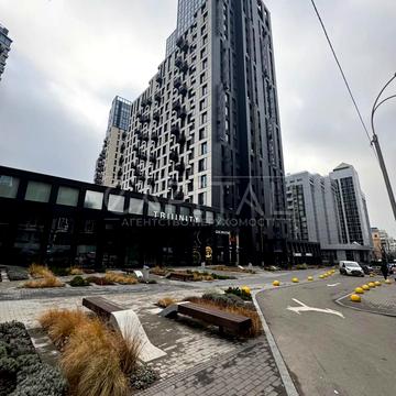 Василя Тютюнника вул. (Анрі Барбюса), 39