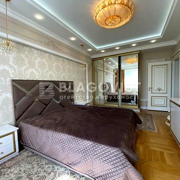 Старонаводницька вул., 8-А