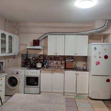 Каунаська вул., 12/1