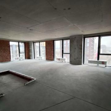 Набережна Перемоги вул., (Будинок 1)