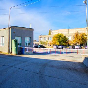 Локомотивна вул., 38