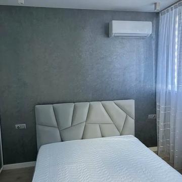 Вацлава Гавела бульв. (Івана Лепсе), 28