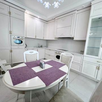 Деміївська вул., 13