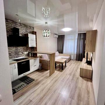 Літературна вул., 8