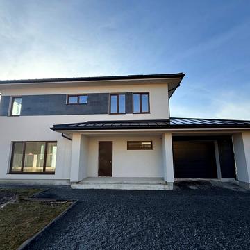 Арктична вул., 30