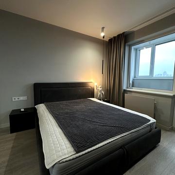 Берестейський просп. (Перемоги), 5-В