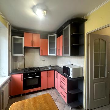 Сяйво вул., 13