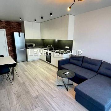 Дніпровська набережна вул., 18-А